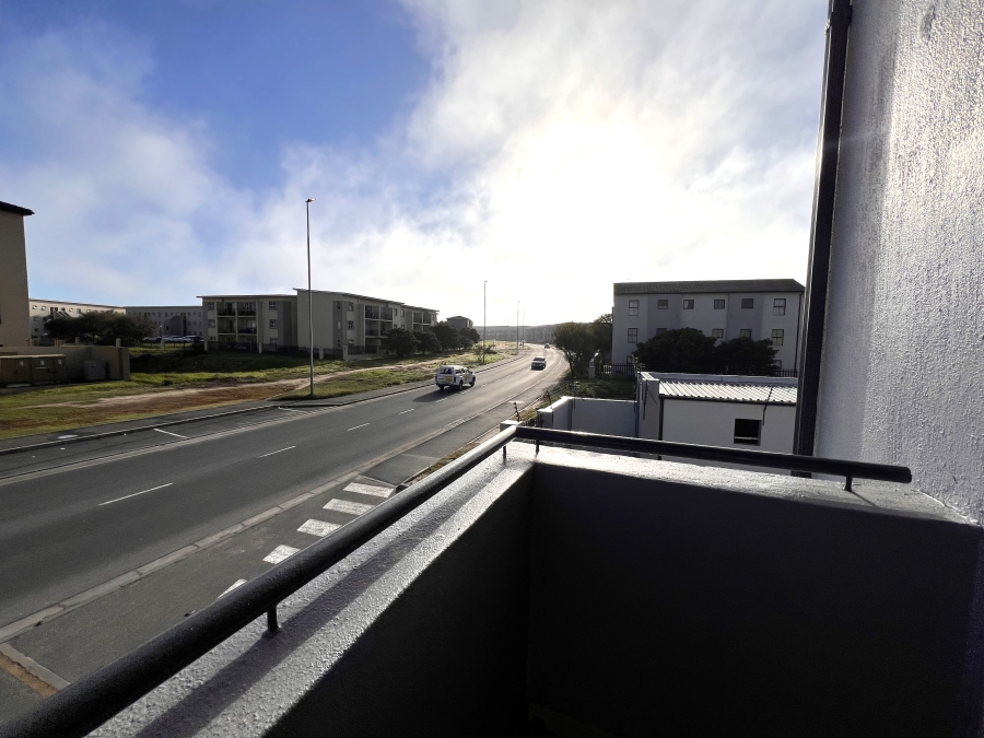 2 Bedroom Property for Sale in Parklands East Western Cape